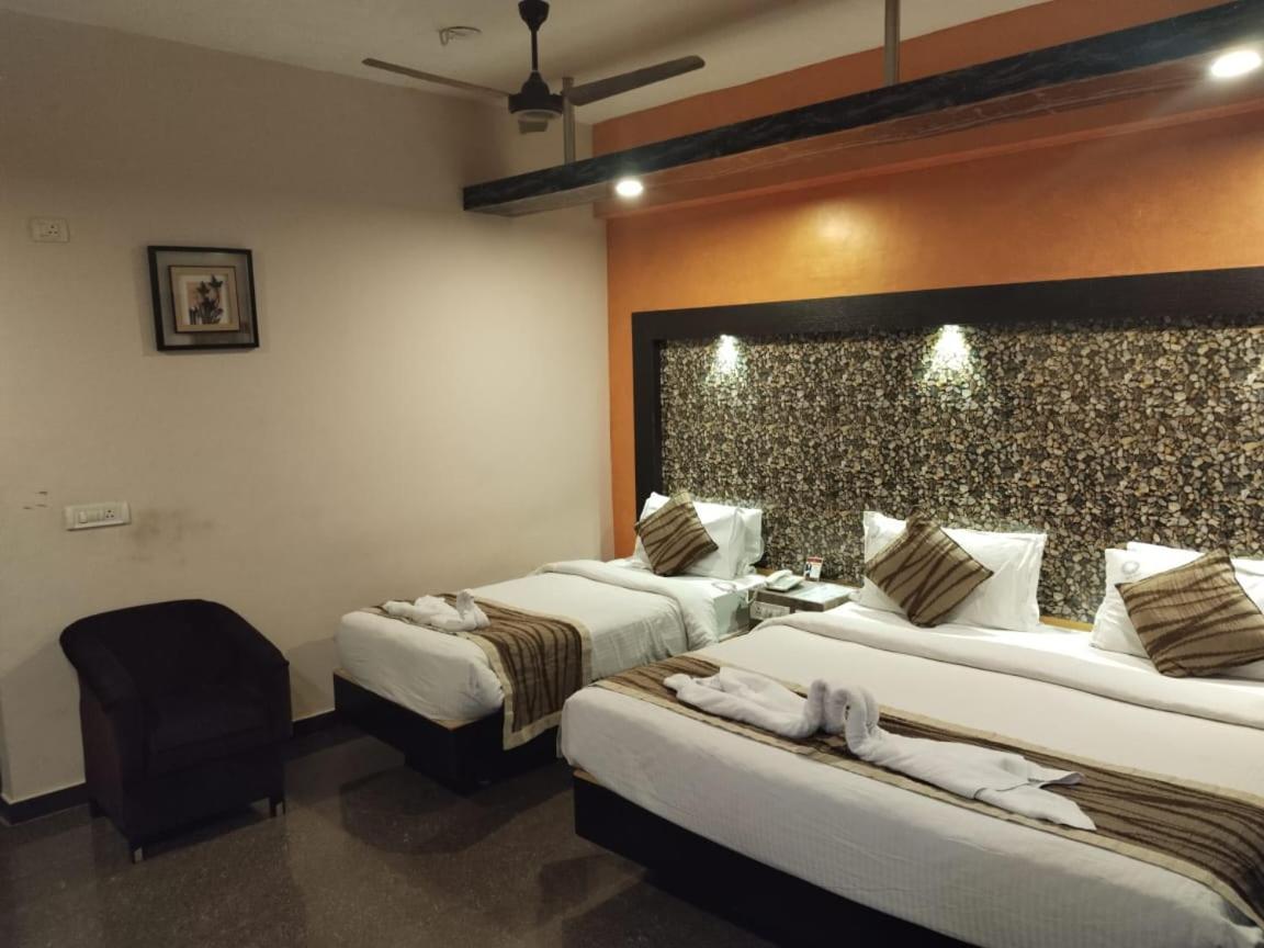 Hotel Mayas Tiruchirappalli Exterior foto